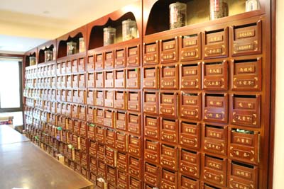 重庆肿瘤医院|治疗女性卵巢癌有哪些方法?
